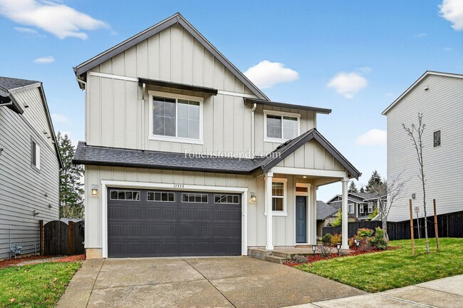 Building Photo - Modern 3BD | 2.5 BA Happy Valley Home On Corner Lot!