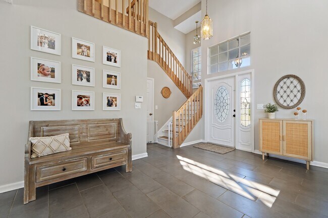 Building Photo - 18213 SE Fairview Cir