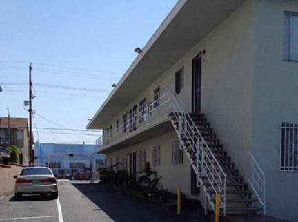Building Photo - 915 N. Wilmington Blvd.