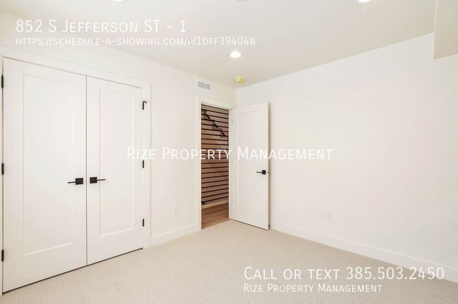 Building Photo - 852 Jefferson St W