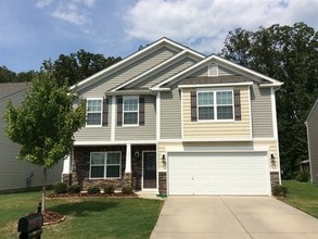 Building Photo - 211 Lindpoint Ln