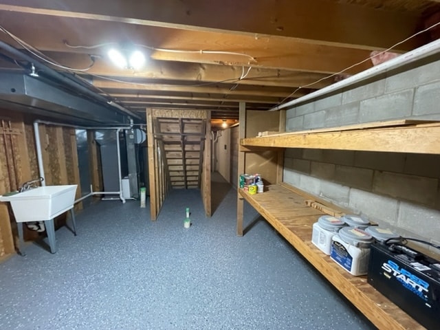 Building Photo - 208 Greenleaf Dr