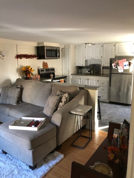 Building Photo - 6 Winter Ave