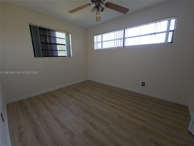 Building Photo - 10901 SW 178th Terrace