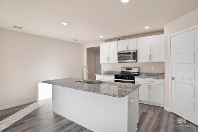 Building Photo - 32038 Lyon Rd