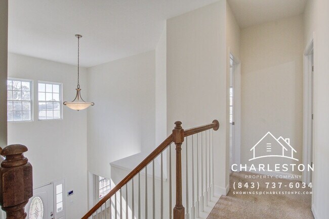 Building Photo - 156 Red Leaf Blvd