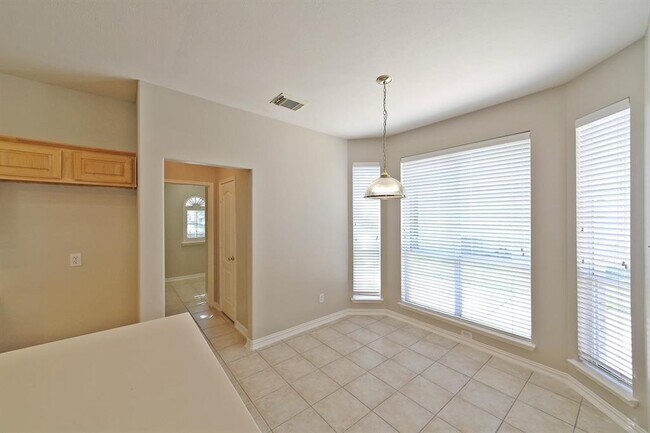 Building Photo - 407 Groveton Ridge Ln