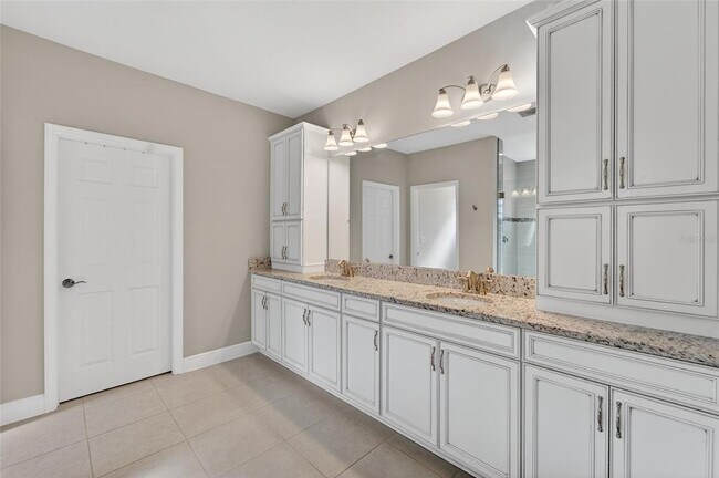 Building Photo - 11358 Hawks Fern Dr