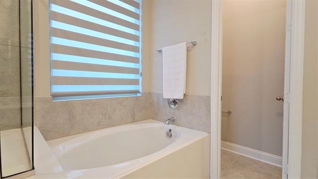 Building Photo - 1922 Renwick Dr