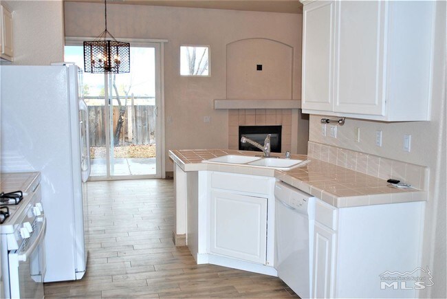 Building Photo - 2720 Arrow Smith Dr