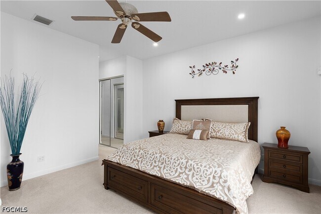 Building Photo - 7983 Valentina Ct