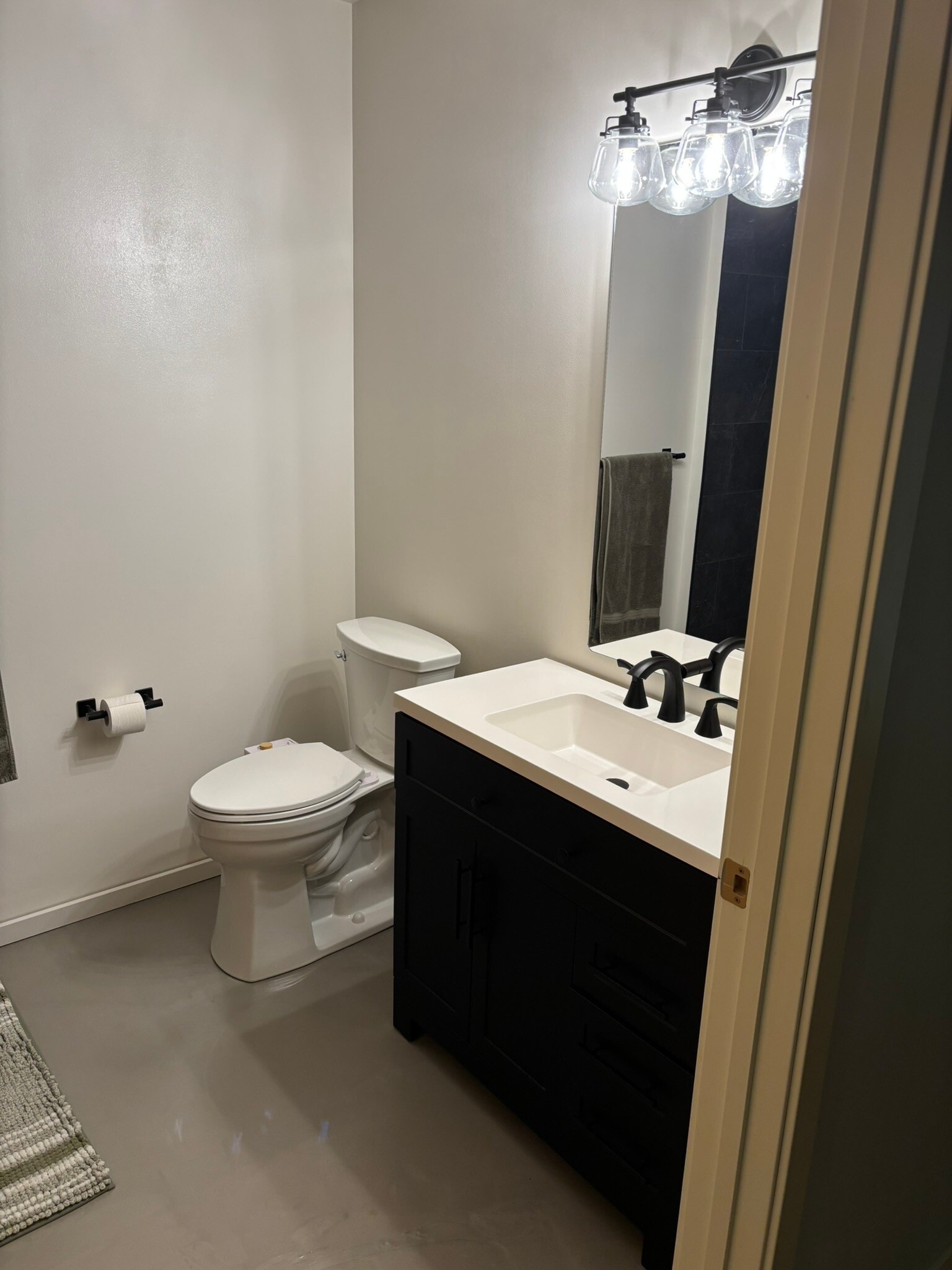 Building Photo - 290 Market St