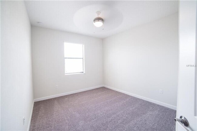 Building Photo - Luxury style townhome for rant