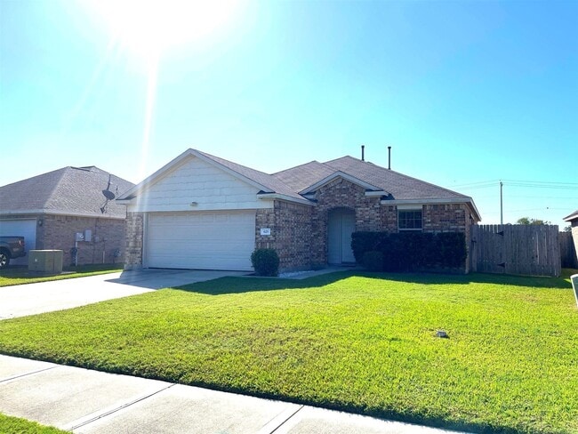 Building Photo - 625 26th Ave N