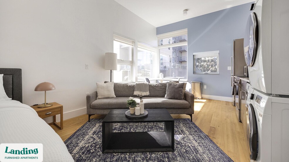 Building Photo - 135 Adams St