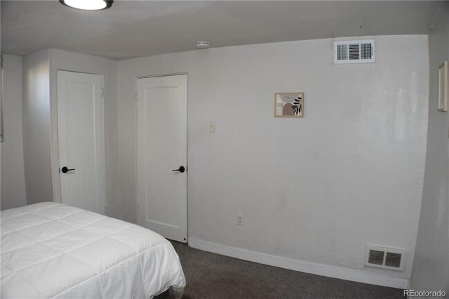 Building Photo - 1134 N Foote Ave