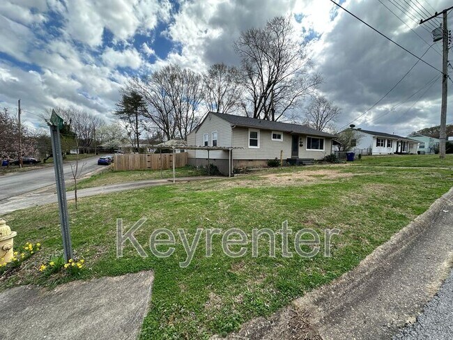 Building Photo - 138 Arkansas Ave