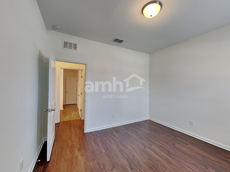 Building Photo - 4766 Osprey Way