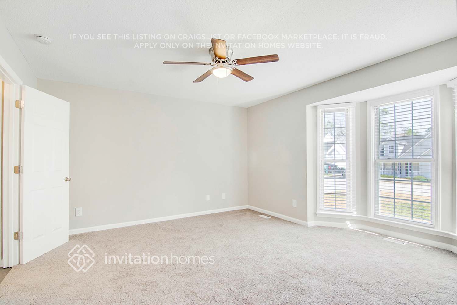 Building Photo - 201 Zircon Ln