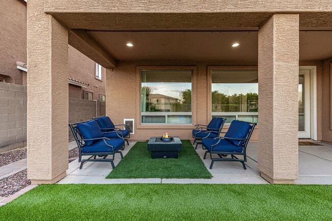 Building Photo - 5211 N 193rd Ave