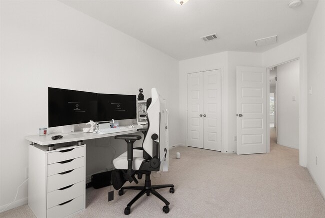 Building Photo - 7449 Hinsdale Dr
