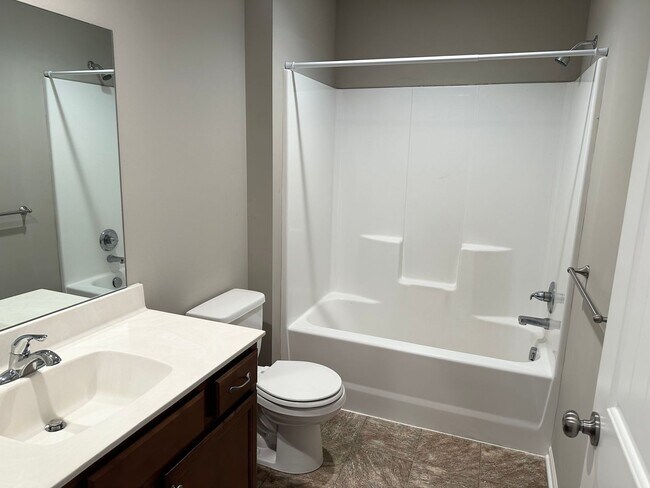 Building Photo - 2 Bed | 2 Bath | 1 Car Attached Villa with Unfinished Basement