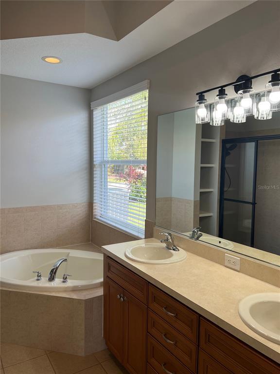 Building Photo - 11414 56th St Cir E