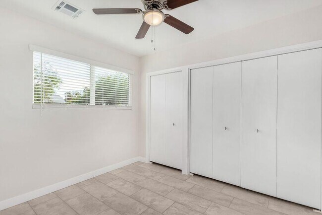 Building Photo - 4316 E Rose Marie Ln