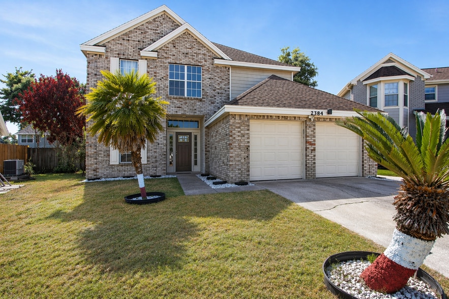 Building Photo - 2384 Roanoke Ct