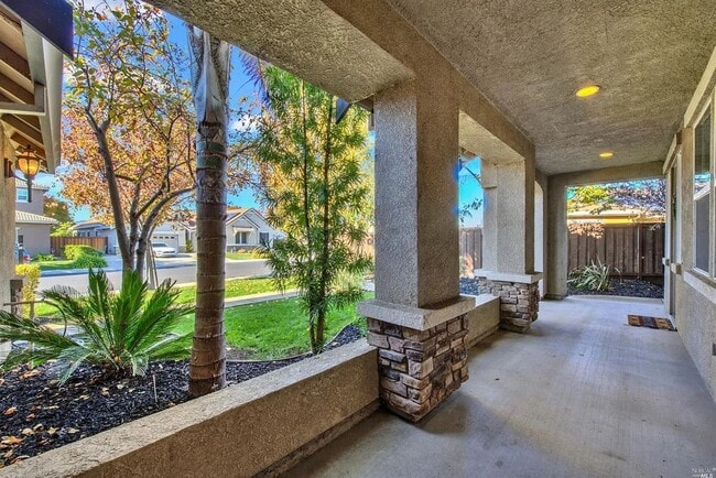 Building Photo - 107 Brighton Cir