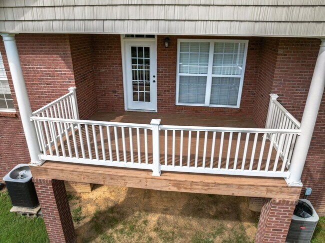 Building Photo - December special. Main-Level Living End-Unit Townhome