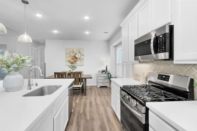 Building Photo - 440 Flowering Lotus Ct