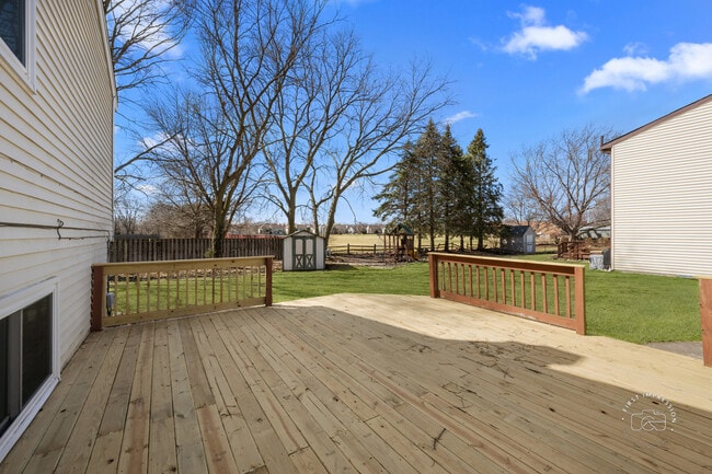 Building Photo - 2735 Springdale Cir