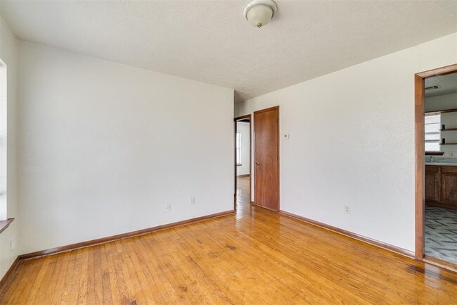 Building Photo - 1131 Stubbeman Ave