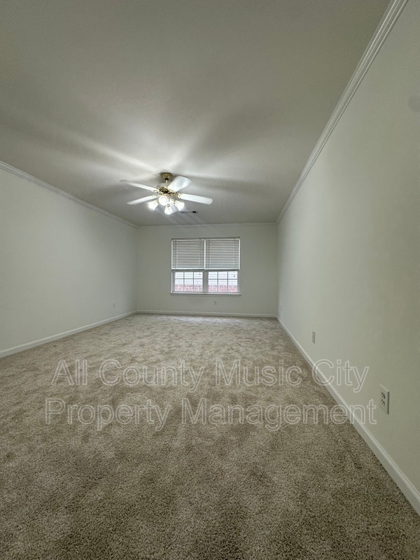 Building Photo - 1101 Downs Blvd