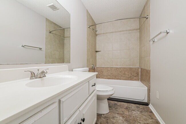 Building Photo - 507 Hibiscus Dr