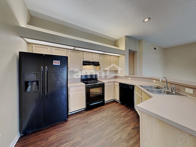 Building Photo - 1851 Burgess Hill Dr E