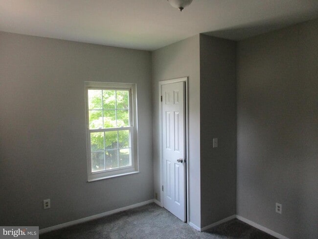 Building Photo - 3317 Devonshire Dr