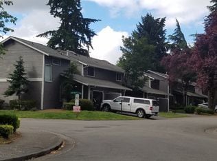 Building Photo - Beautiful 2 story Townhome in Juanita Kirk...