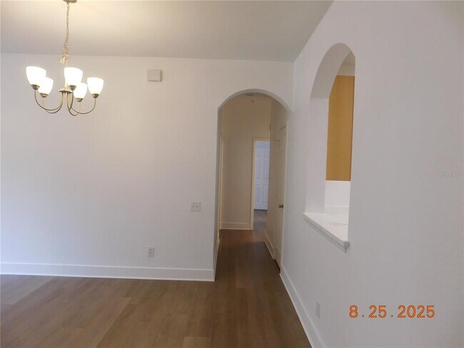 Building Photo - 6100 Stevenson Dr