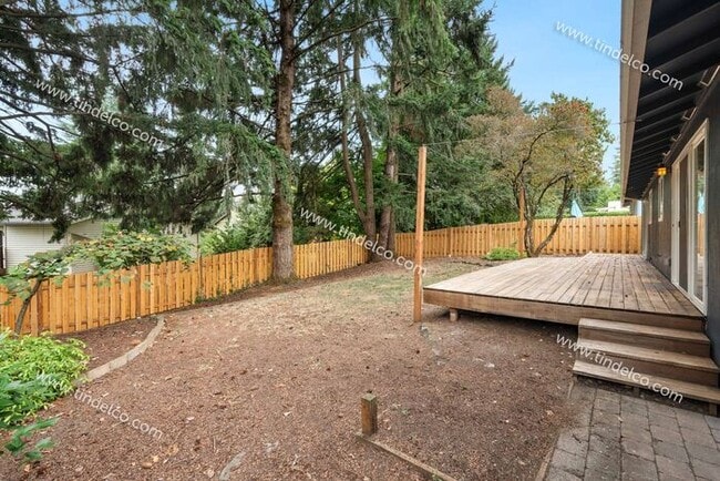 Building Photo - Beautiful 3-Bedroom, 2-Bath Home in Multno...