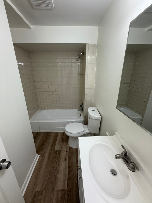 Building Photo - 27843 O'Neil St