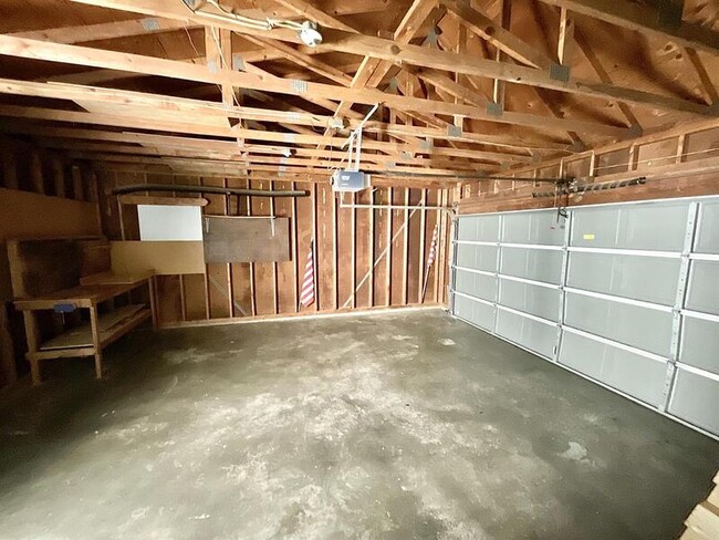 Building Photo - 122 Sugar Pine