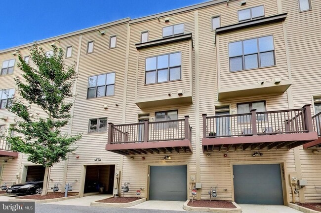 Building Photo - 16616 Crabbs Branch Way