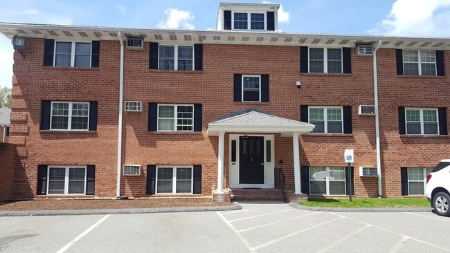 Primary Photo - 32 Leonard Rd