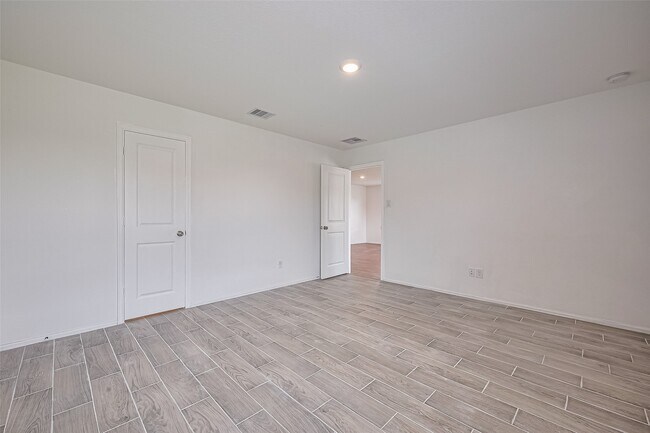 Building Photo - 9603 Fulvetta Briar Ct