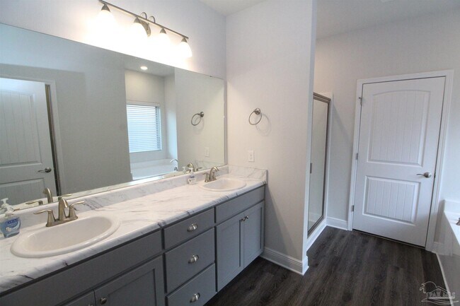 Building Photo - 3865 Sandspur Ln