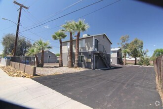 Building Photo - 1014 E Campbell Ave