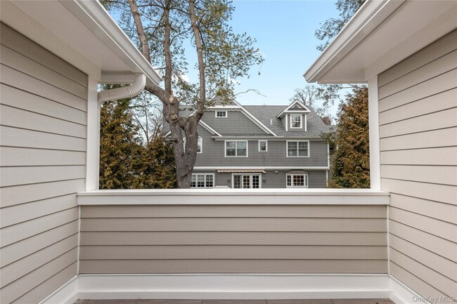 Building Photo - 280 Purchase St