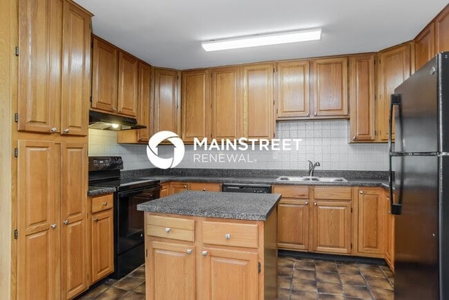 Building Photo - 3 Bedroom Pet-Friendly Home in BELTON, MO with Main Street Renewal